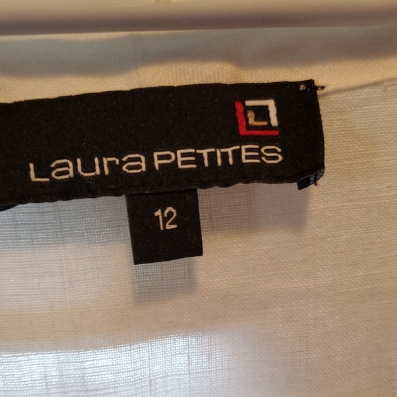 💖🌹Linen Ruffle Blouse - Picture 2 of 7